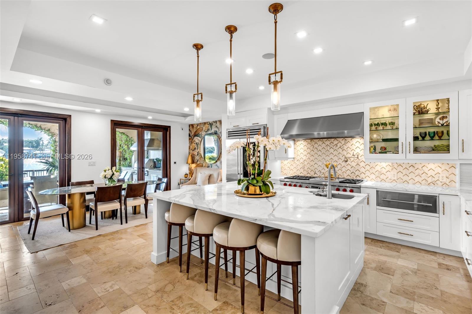 1398 Bay Dr, Miami Beach FL 33141