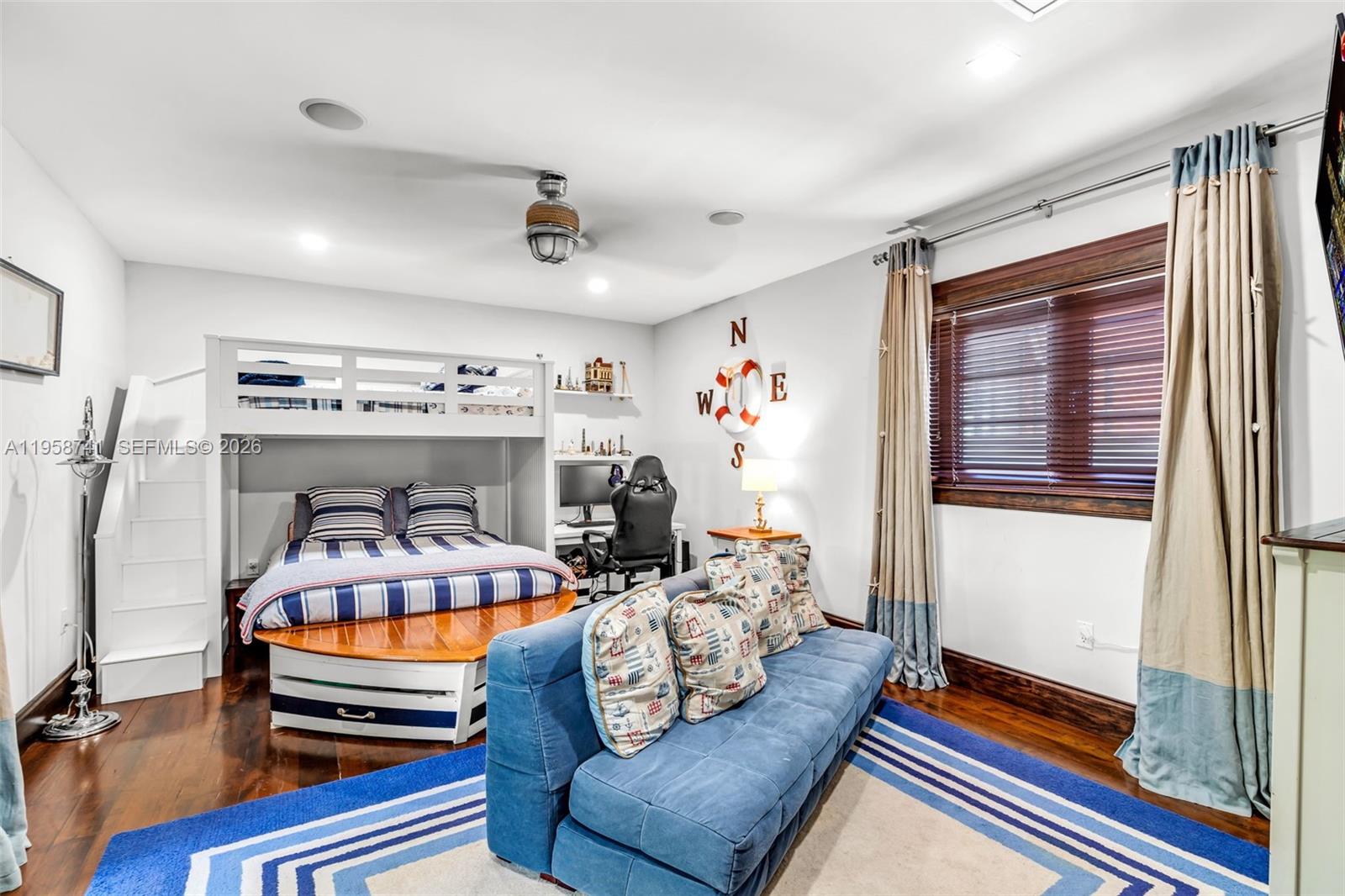 1398 Bay Dr, Miami Beach FL 33141