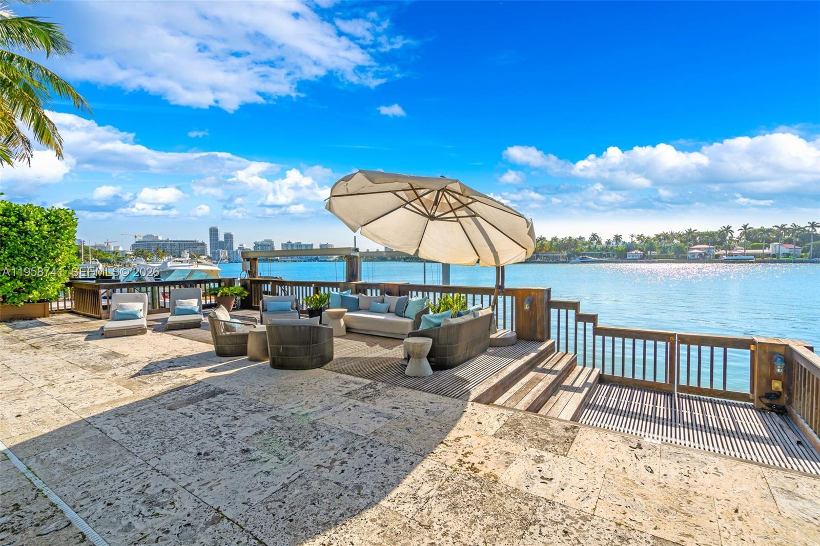 1398 Bay Dr, Miami Beach FL 33141