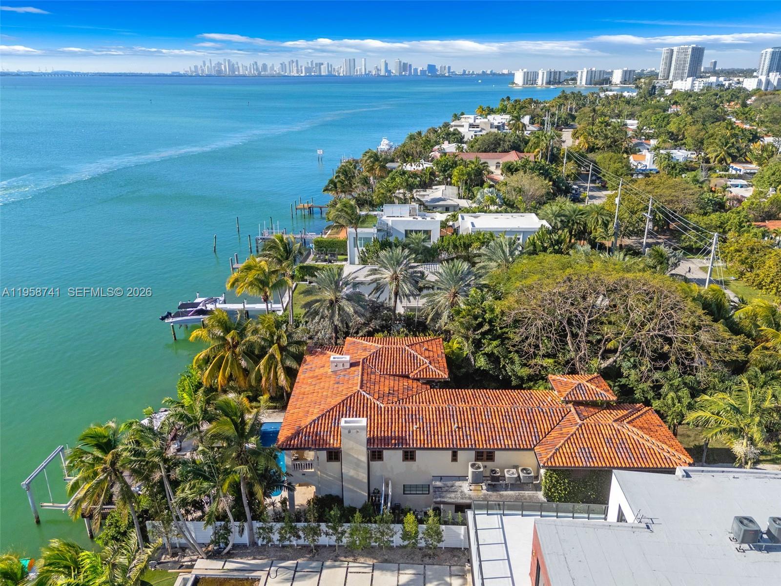 1398 Bay Dr, Miami Beach FL 33141