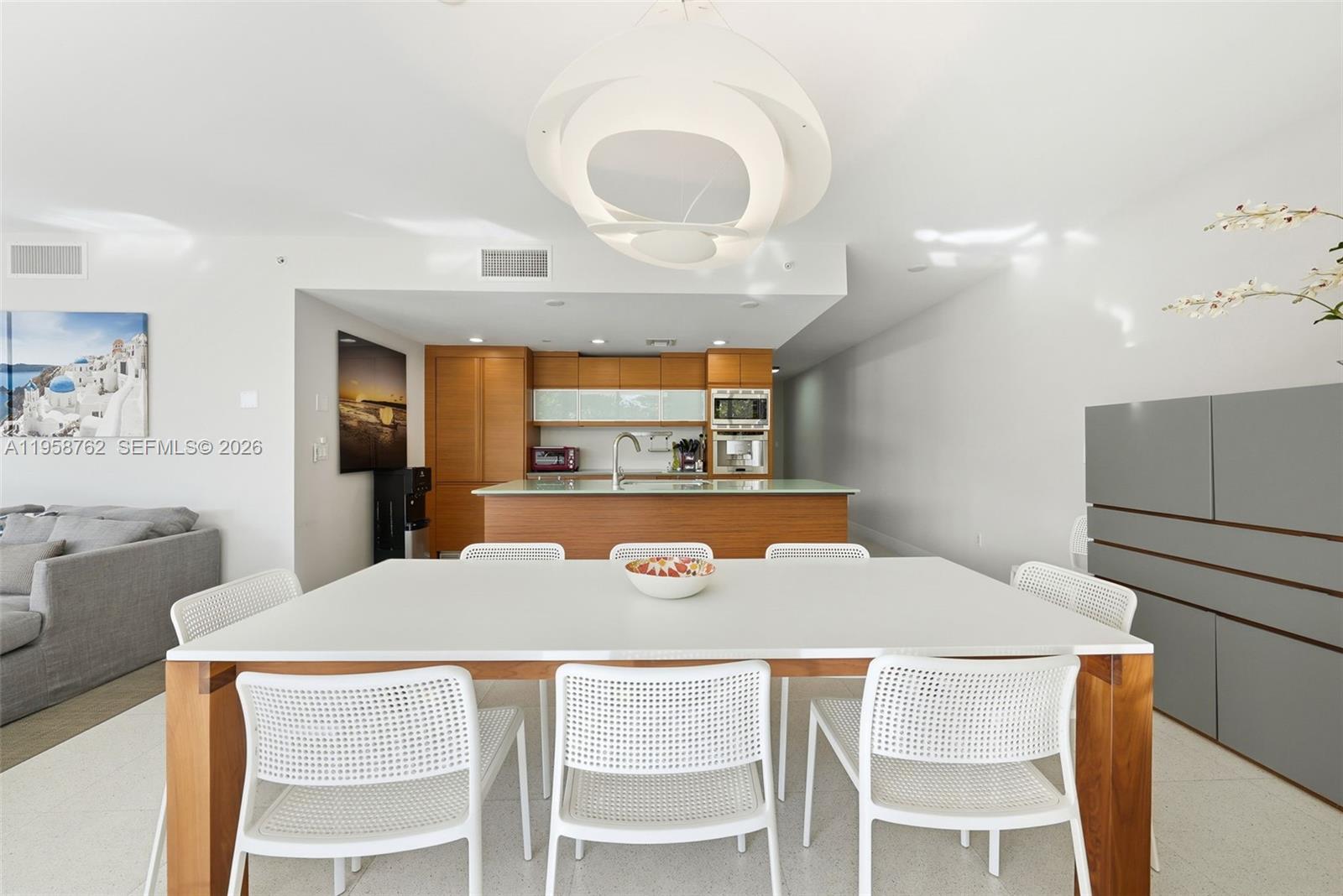 5875 Collins Ave #502, Miami Beach FL 33140