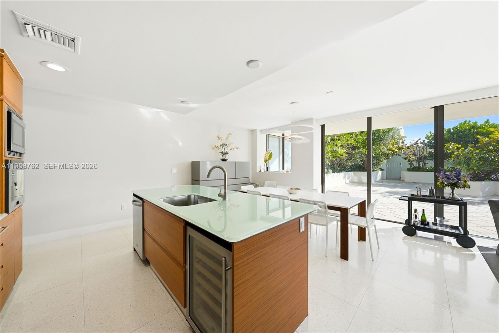 5875 Collins Ave #502, Miami Beach FL 33140