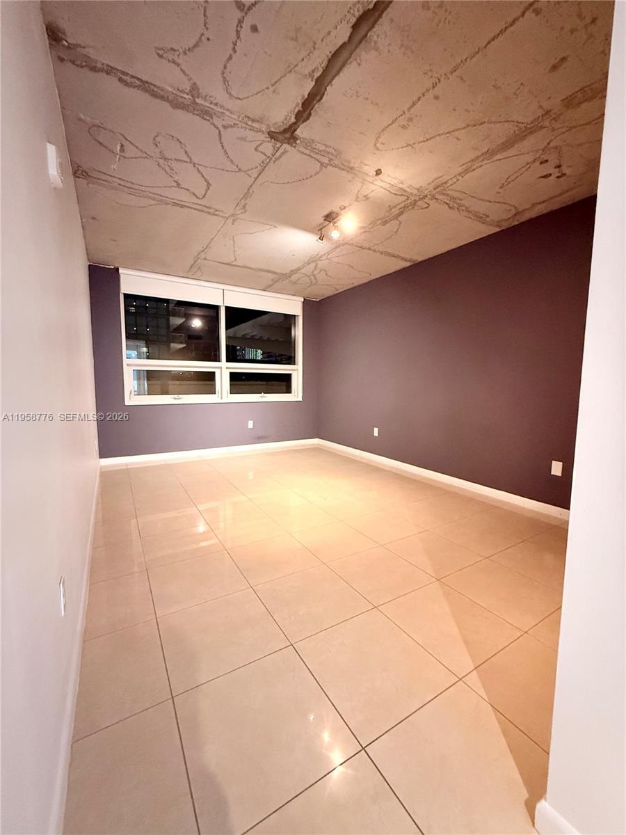 3250 NE 1st Ave #517, Miami FL 33137