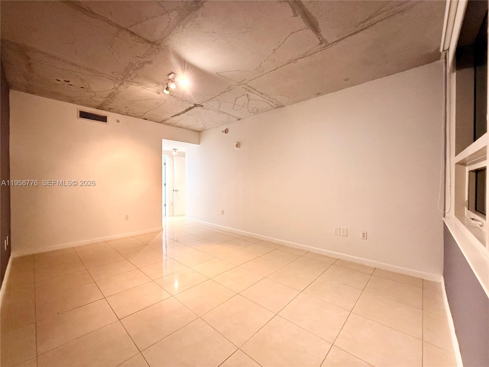 3250 NE 1st Ave #517, Miami FL 33137