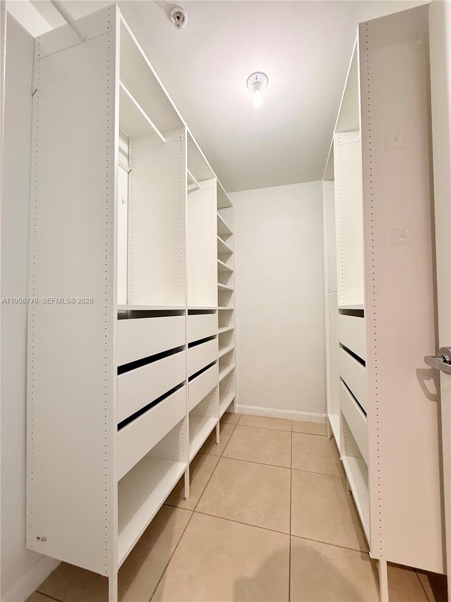 3250 NE 1st Ave #517, Miami FL 33137