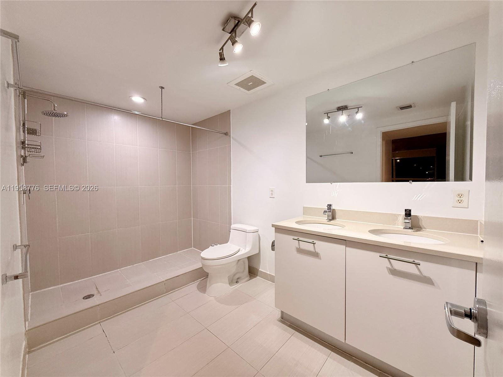 3250 NE 1st Ave #517, Miami FL 33137