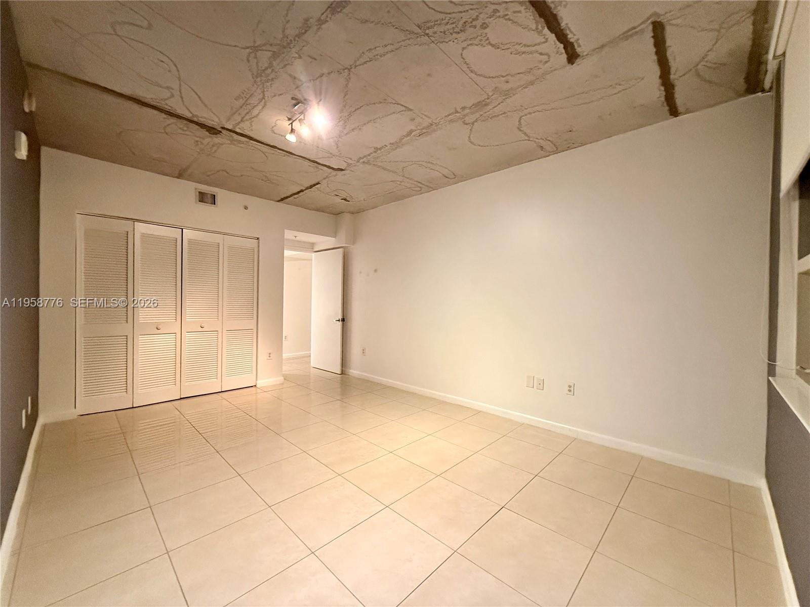3250 NE 1st Ave #517, Miami FL 33137