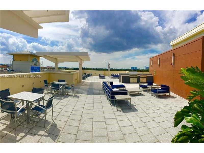 3250 NE 1st Ave #517, Miami FL 33137