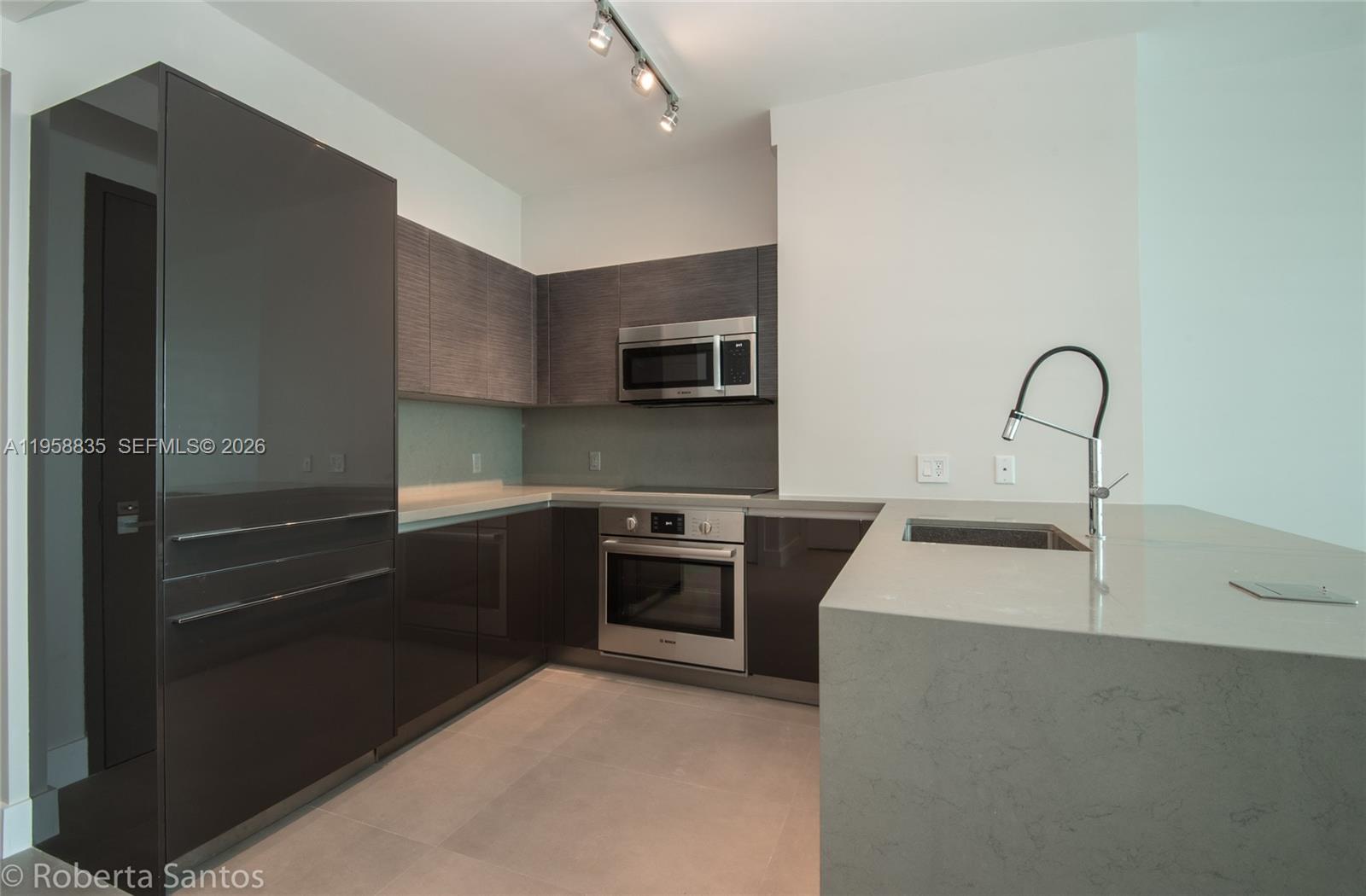 1080 Brickell Ave #3205, Miami FL 33131