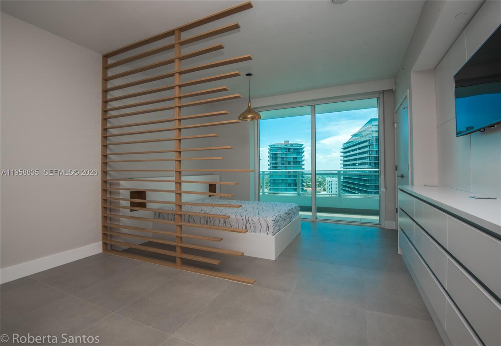 1080 Brickell Ave #3205, Miami FL 33131