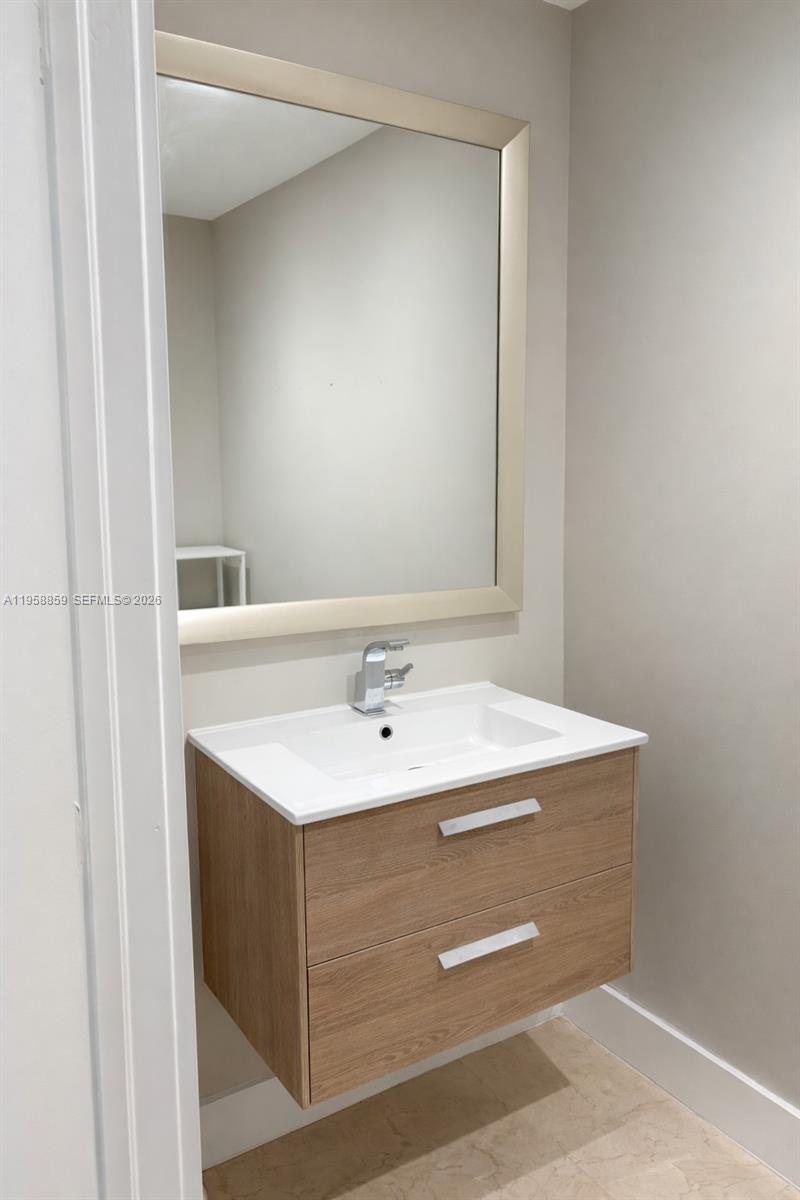 7900 Harbor Island Dr #622, North Bay Village FL 33141