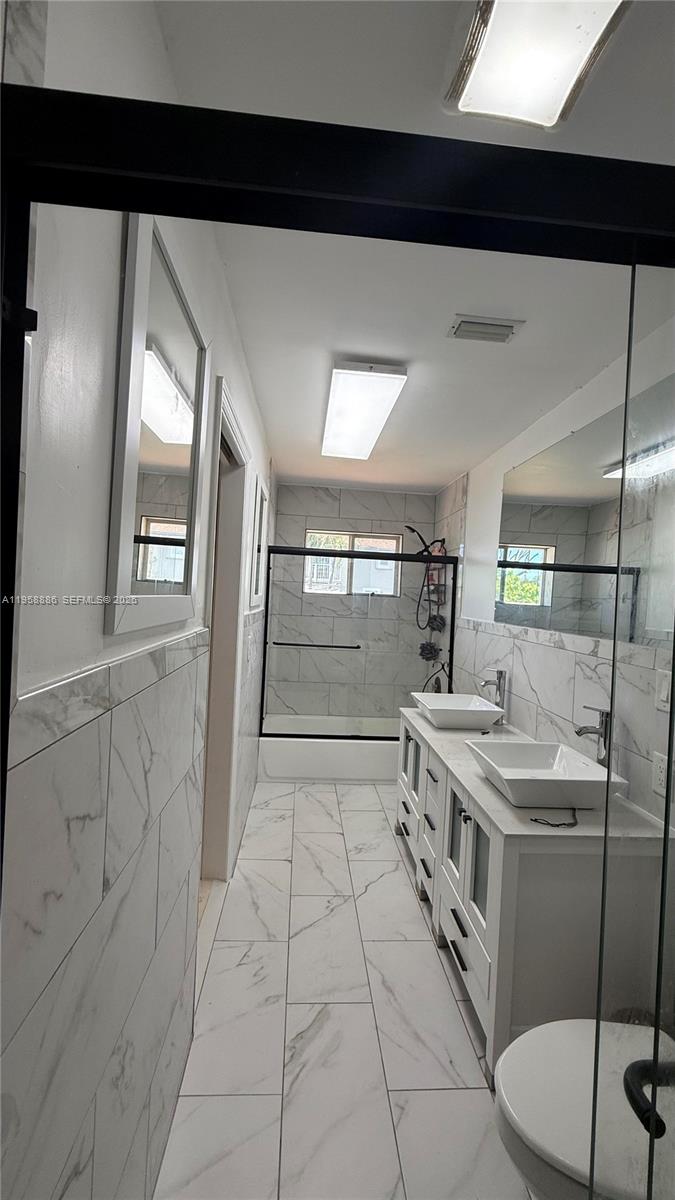 4465 SW 38th Ter, Dania Beach FL 33312