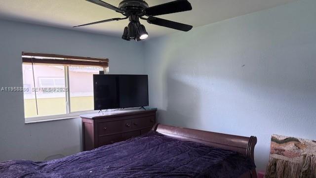 4465 SW 38th Ter, Dania Beach FL 33312