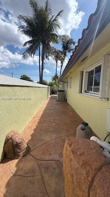 4465 SW 38th Ter, Dania Beach FL 33312