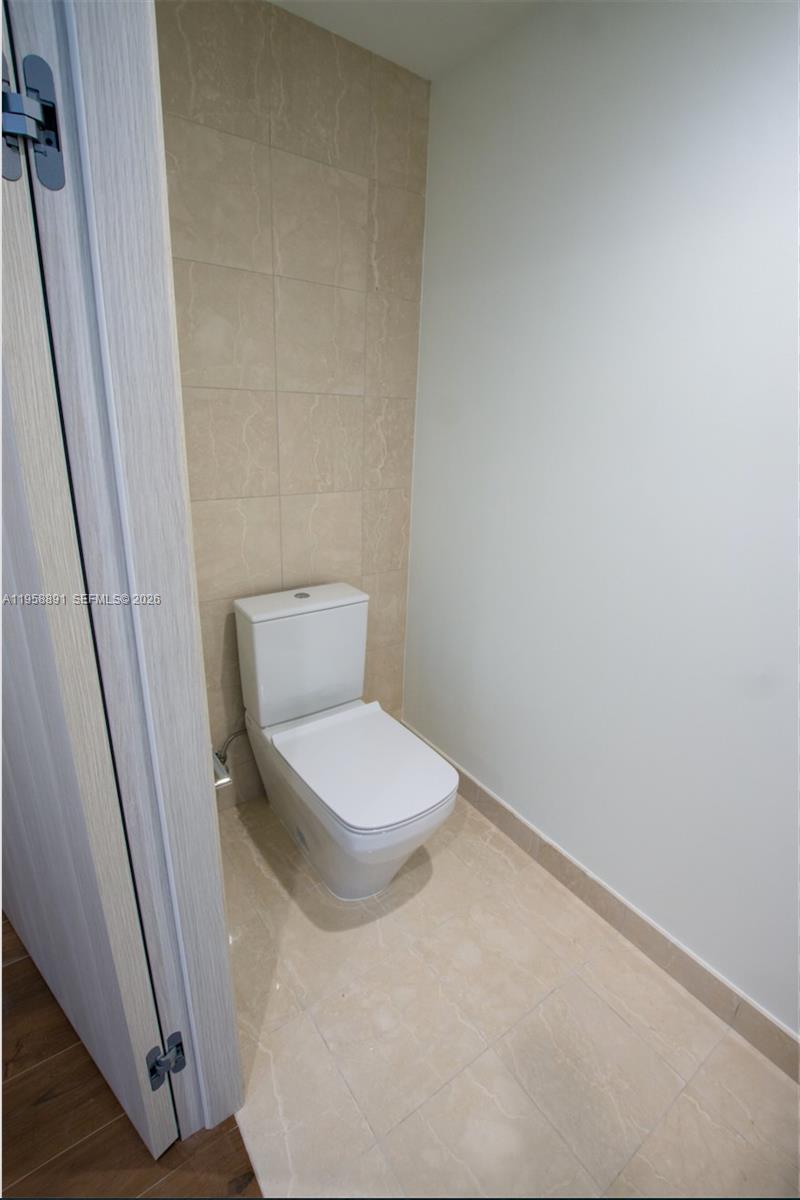 1000 Brickell Plaza #2809, Miami FL 33131