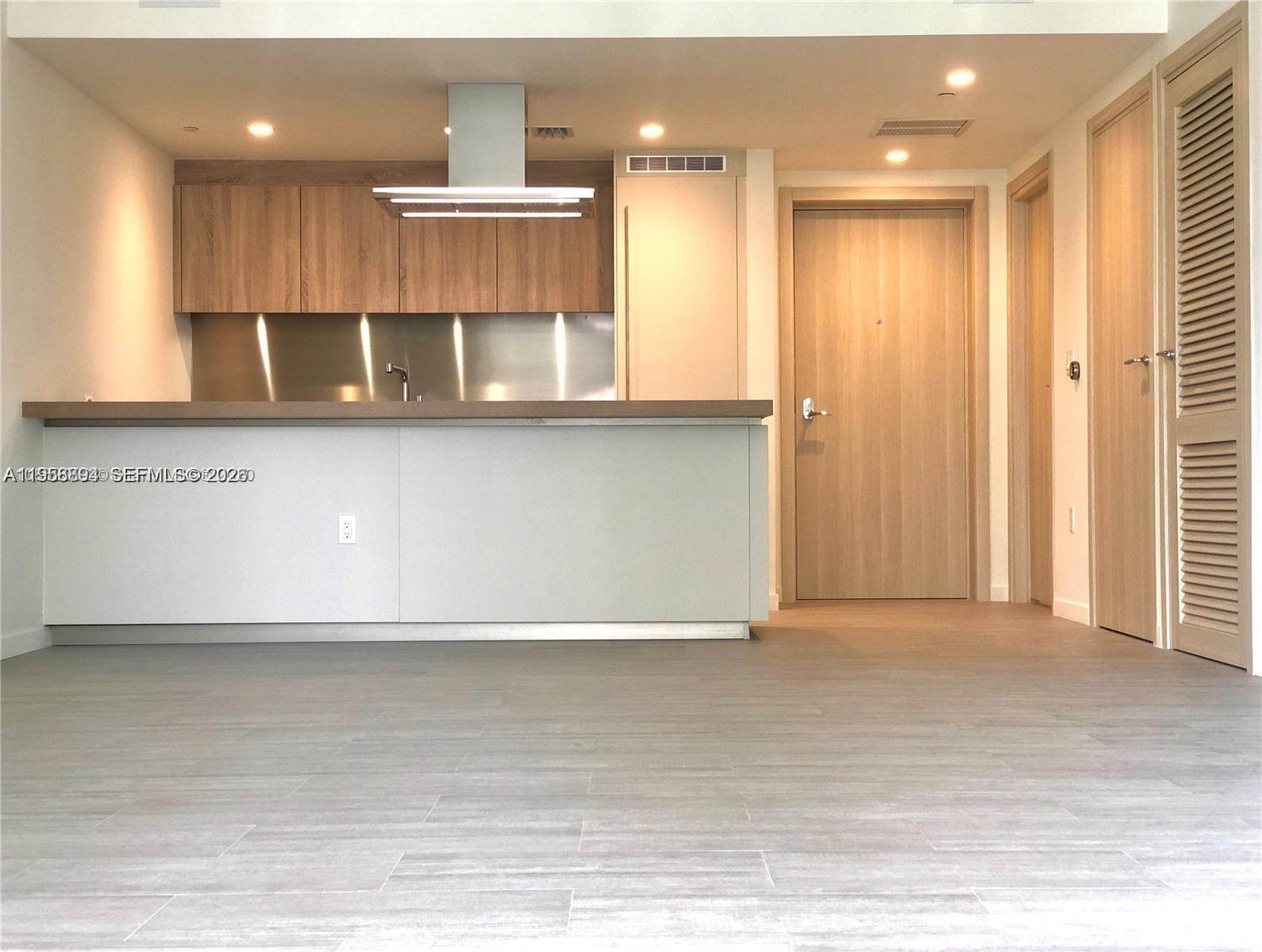 1000 Brickell Plaza #2414, Miami FL 33131