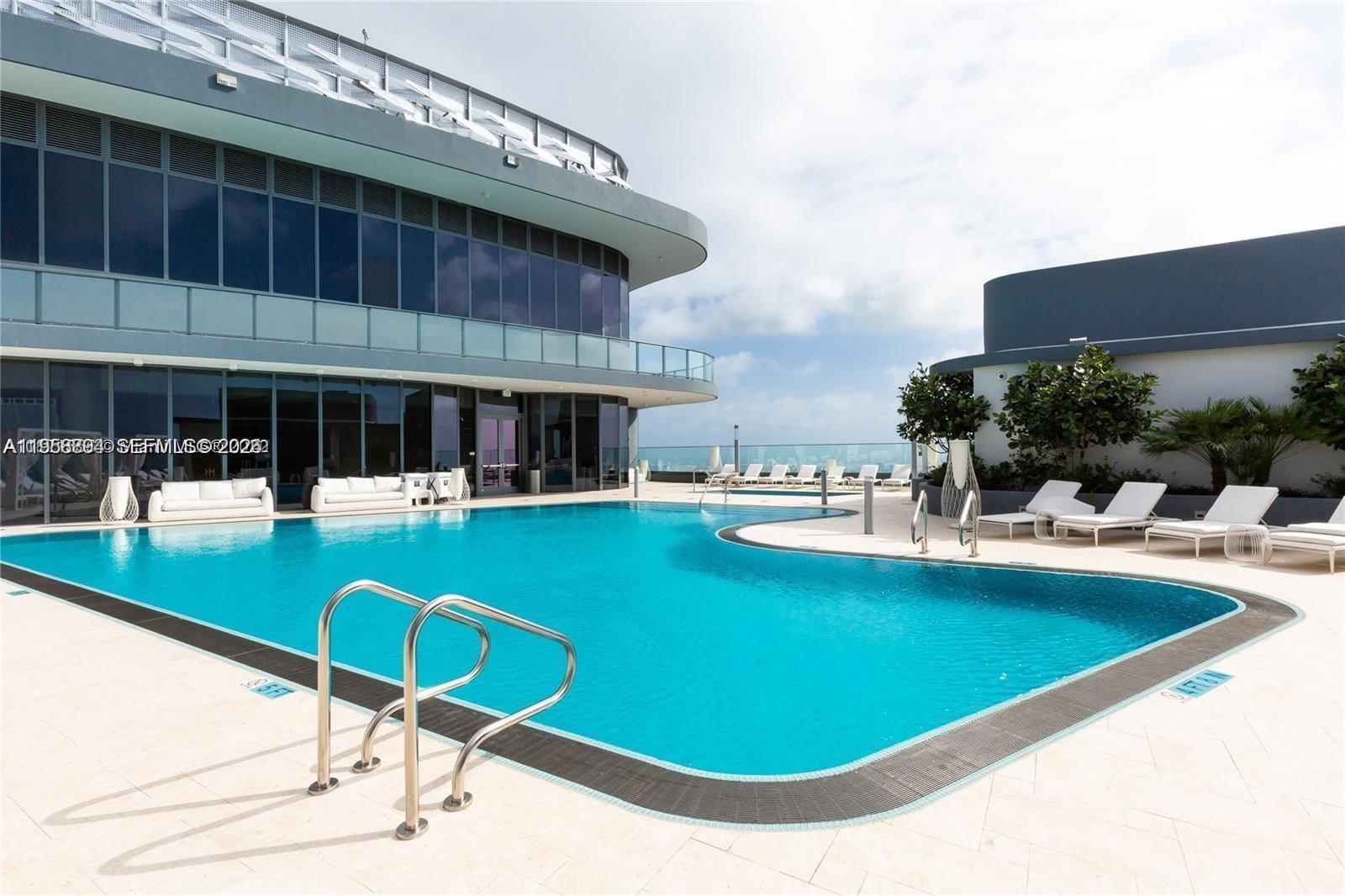 1000 Brickell Plaza #2414, Miami FL 33131