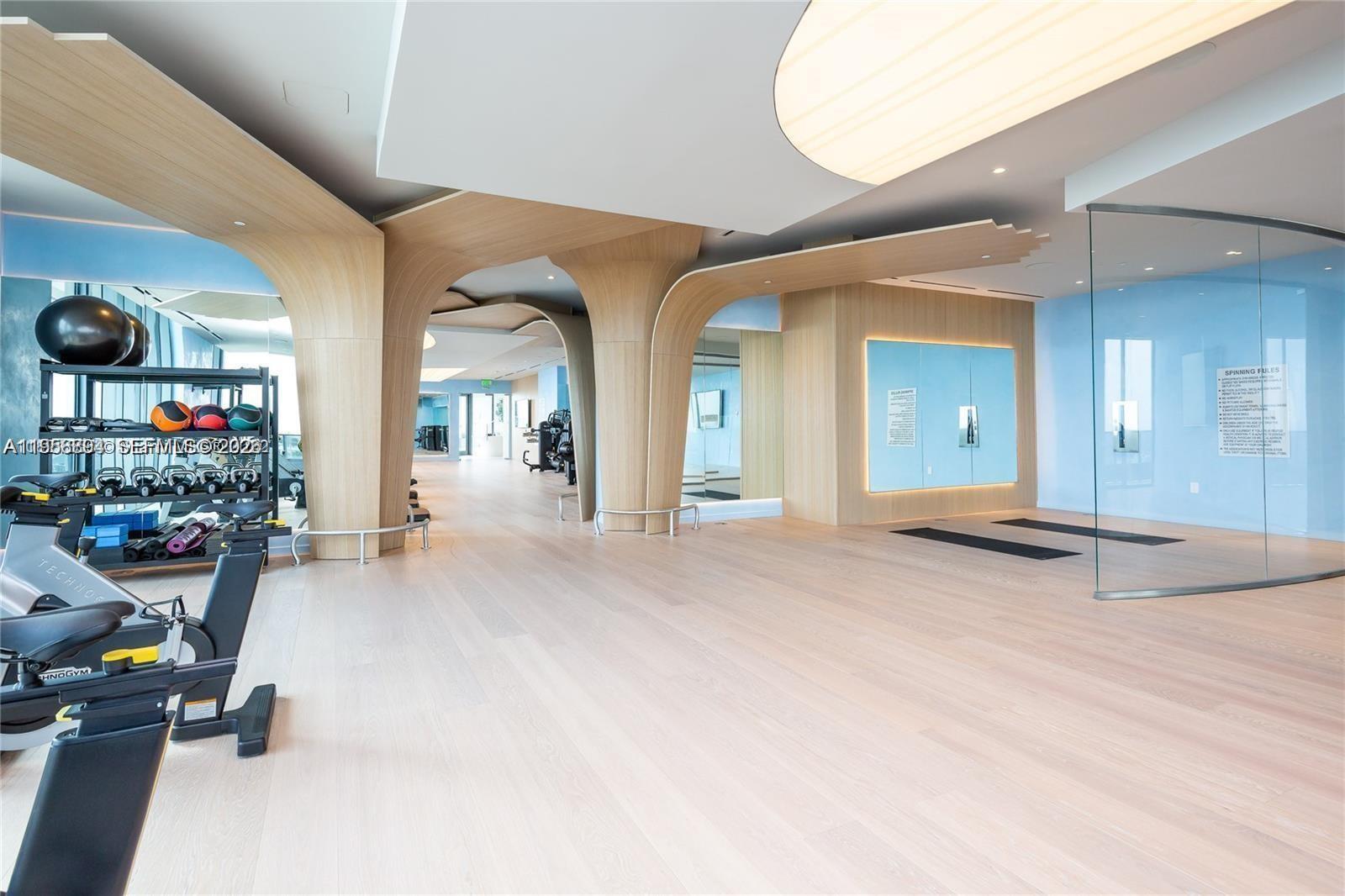 1000 Brickell Plaza #2414, Miami FL 33131