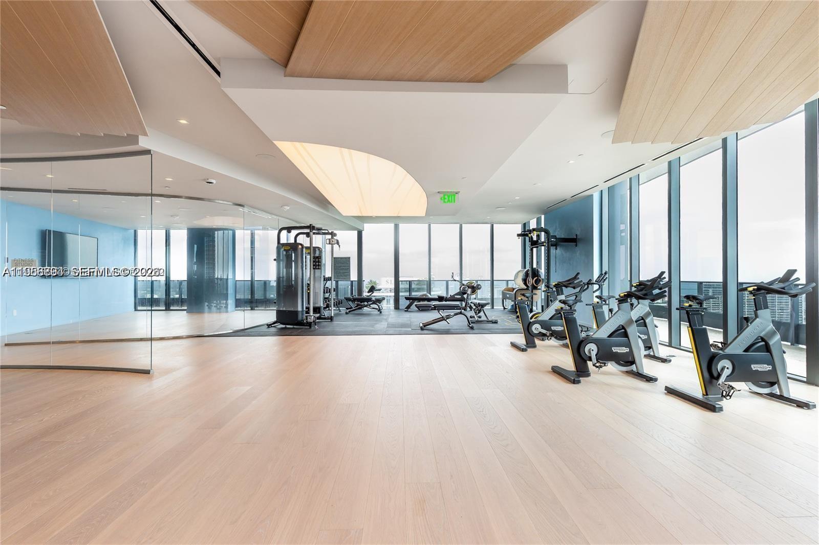 1000 Brickell Plaza #2414, Miami FL 33131