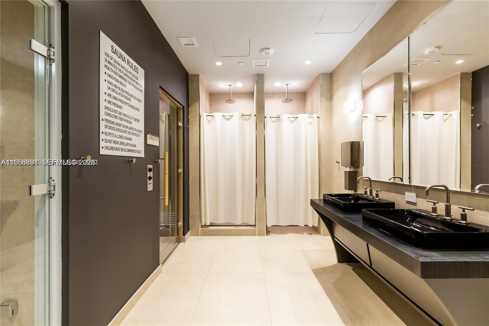 1000 Brickell Plaza #2414, Miami FL 33131