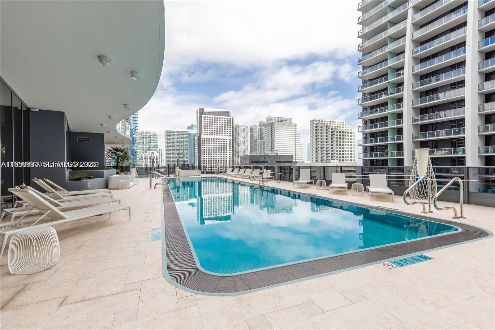 1000 Brickell Plaza #2414, Miami FL 33131