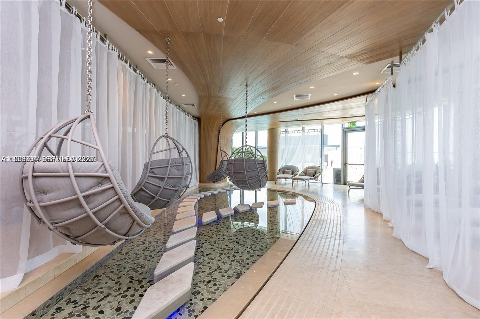 1000 Brickell Plaza #2414, Miami FL 33131