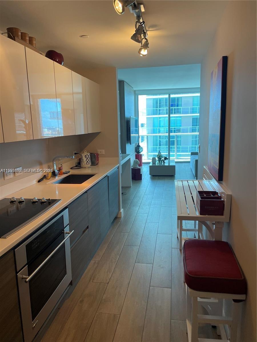 1100 S Miami Ave #2105, Miami FL 33130