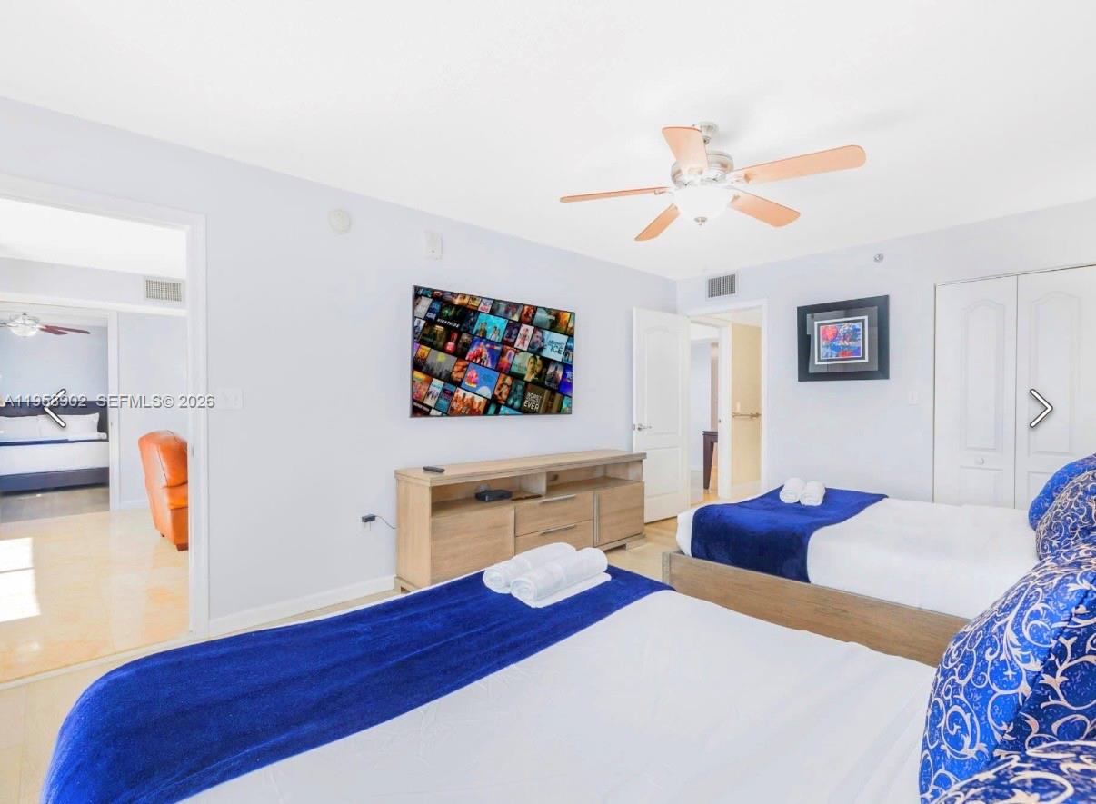 1200 Brickell Bay Dr #1509, Miami FL 33131