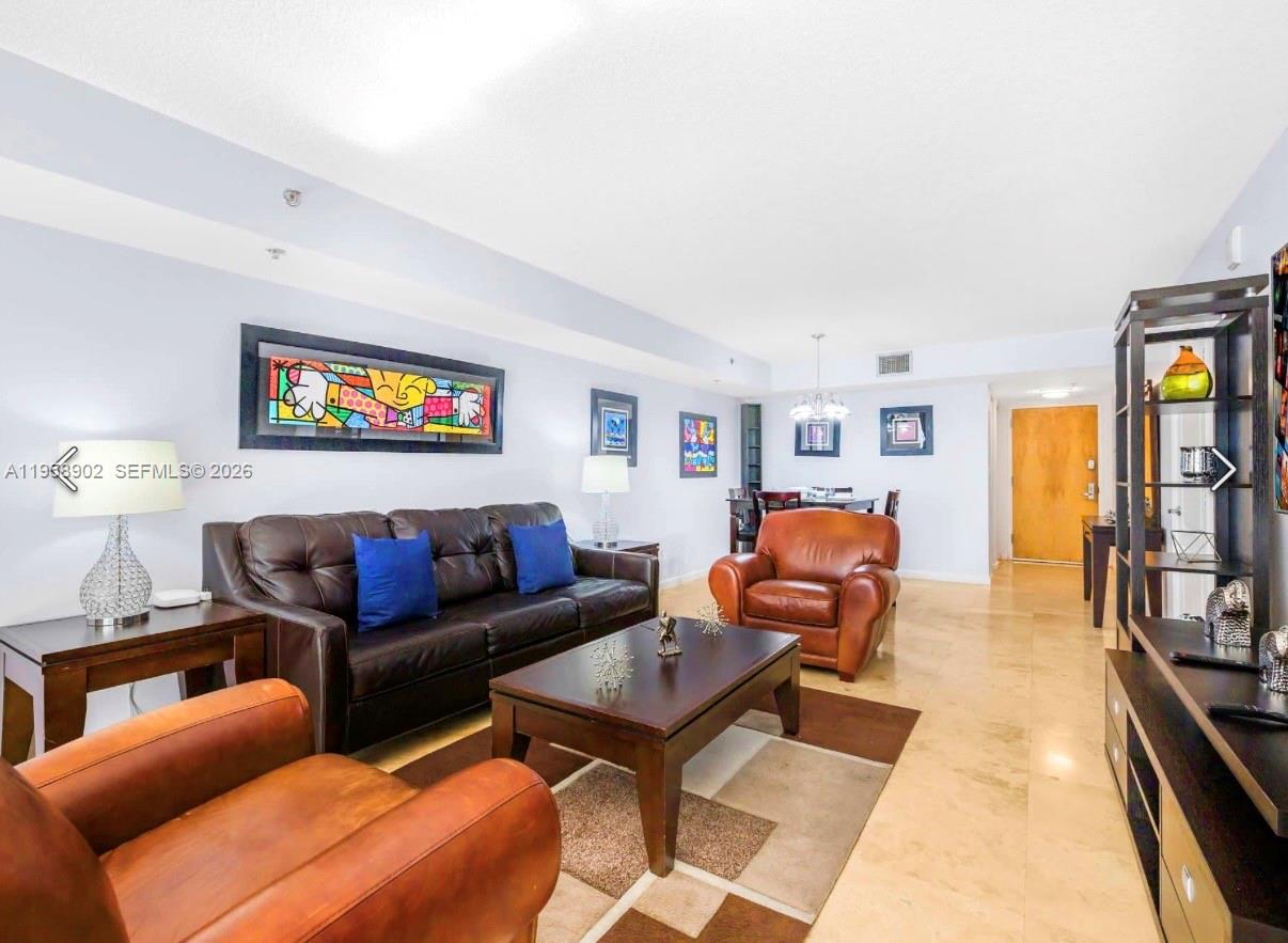 1200 Brickell Bay Dr #1509, Miami FL 33131