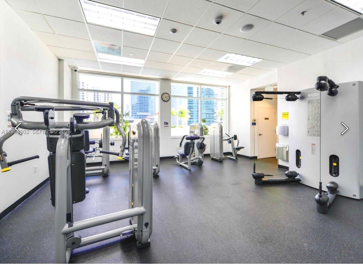 1200 Brickell Bay Dr #1509, Miami FL 33131