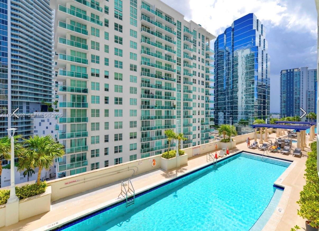 1200 Brickell Bay Dr #1509, Miami FL 33131