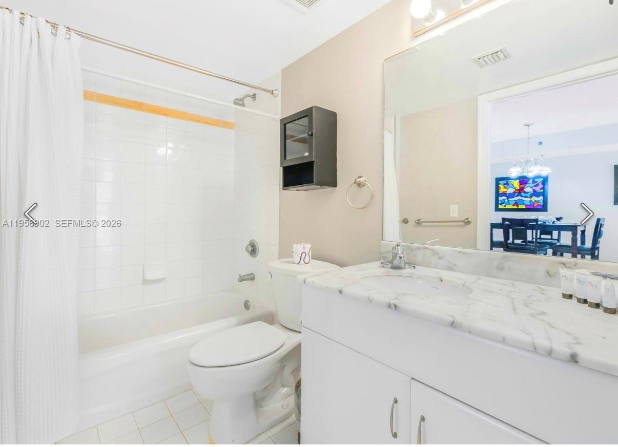 1200 Brickell Bay Dr #1509, Miami FL 33131