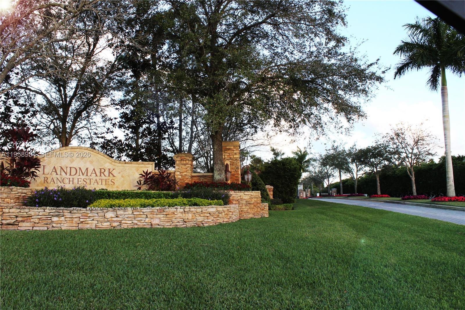 16700 Berkshire Ct, Southwest Ranches FL 33331