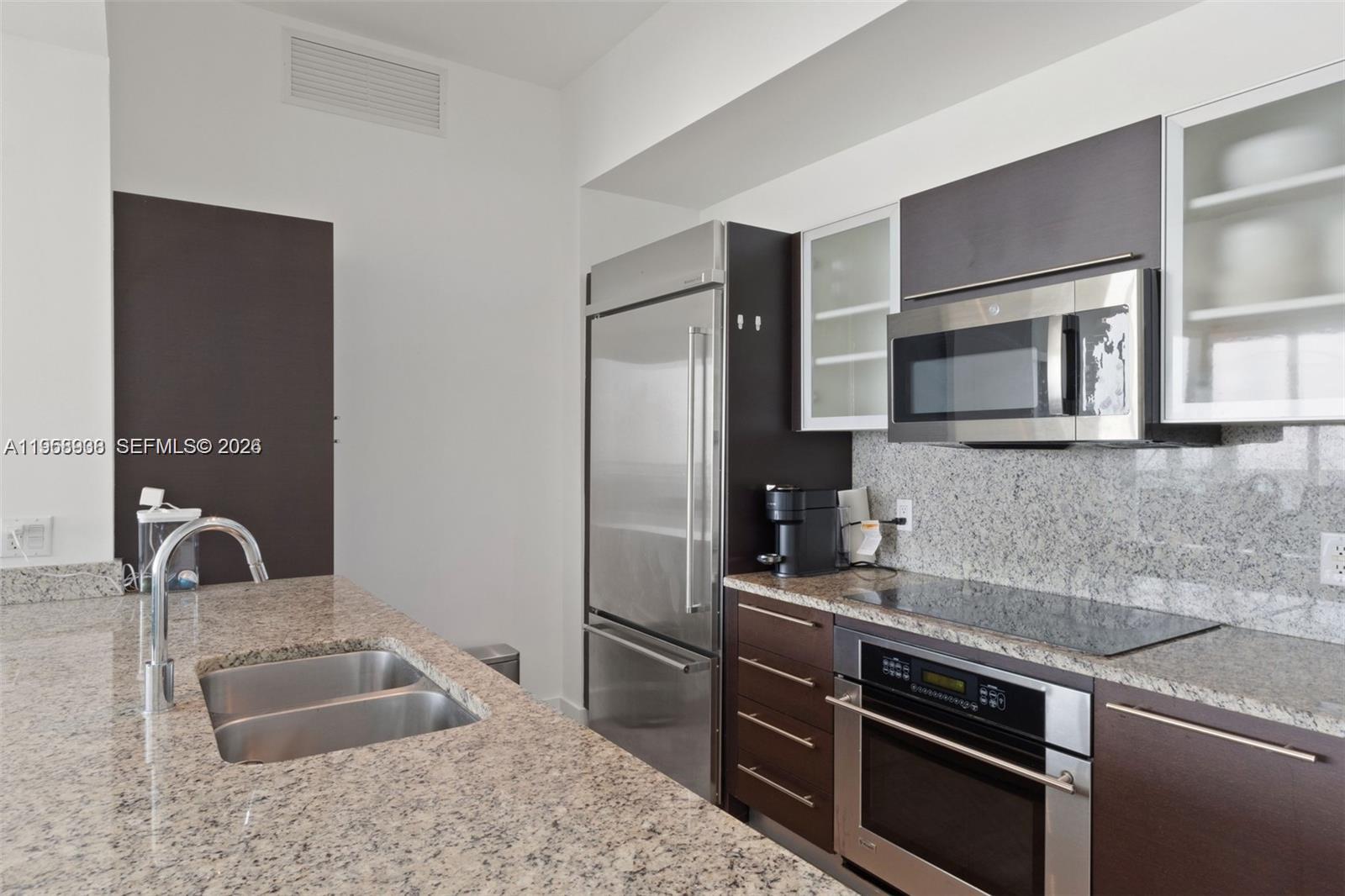 950 Brickell Bay Dr #4411, Miami FL 33131