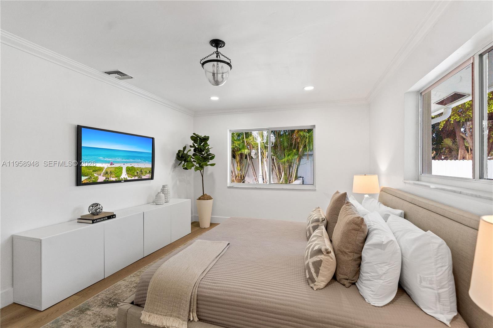 3633 NE 24th Ave, Fort Lauderdale FL 33308
