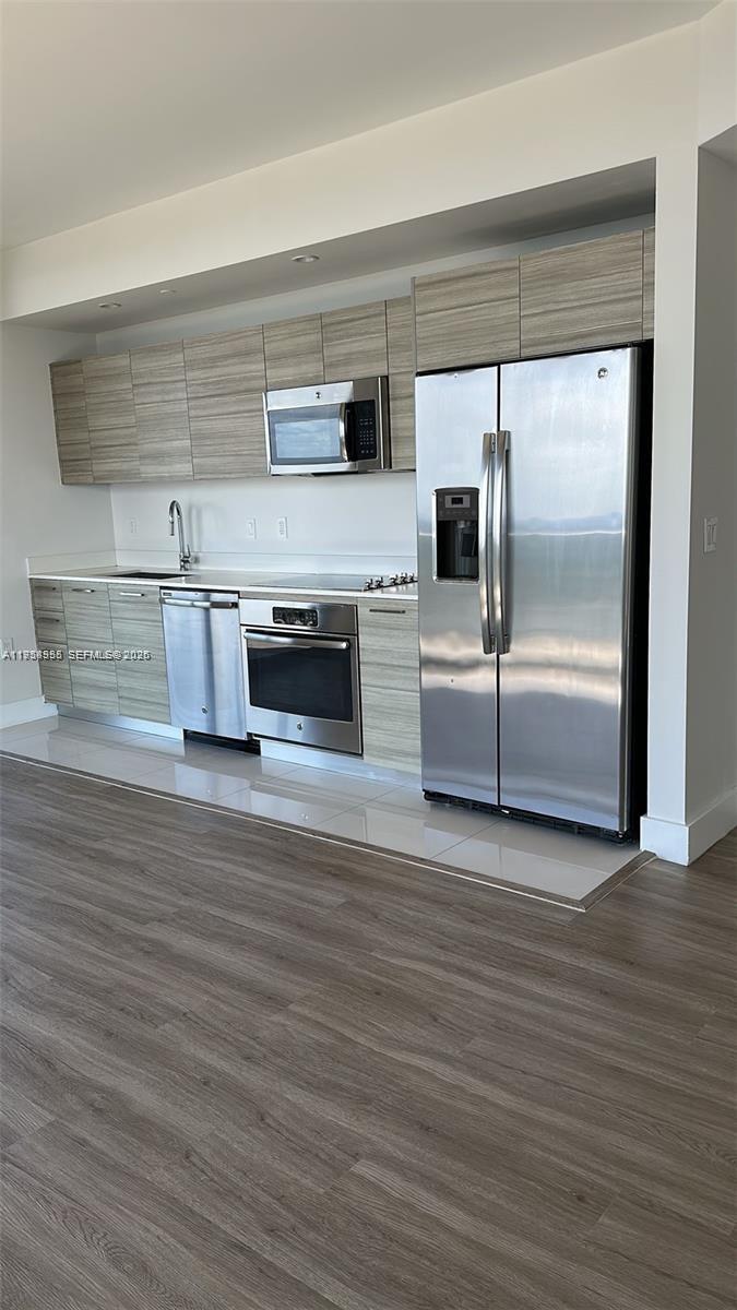 121 NE 34th St #2816, Miami FL 33137