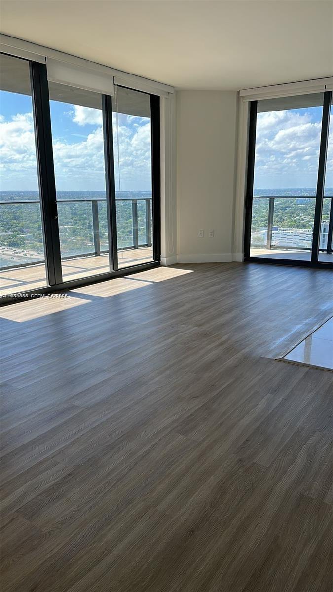 121 NE 34th St #2816, Miami FL 33137