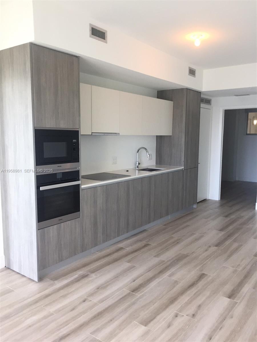 2900 NE 7th Ave #906, Miami FL 33137