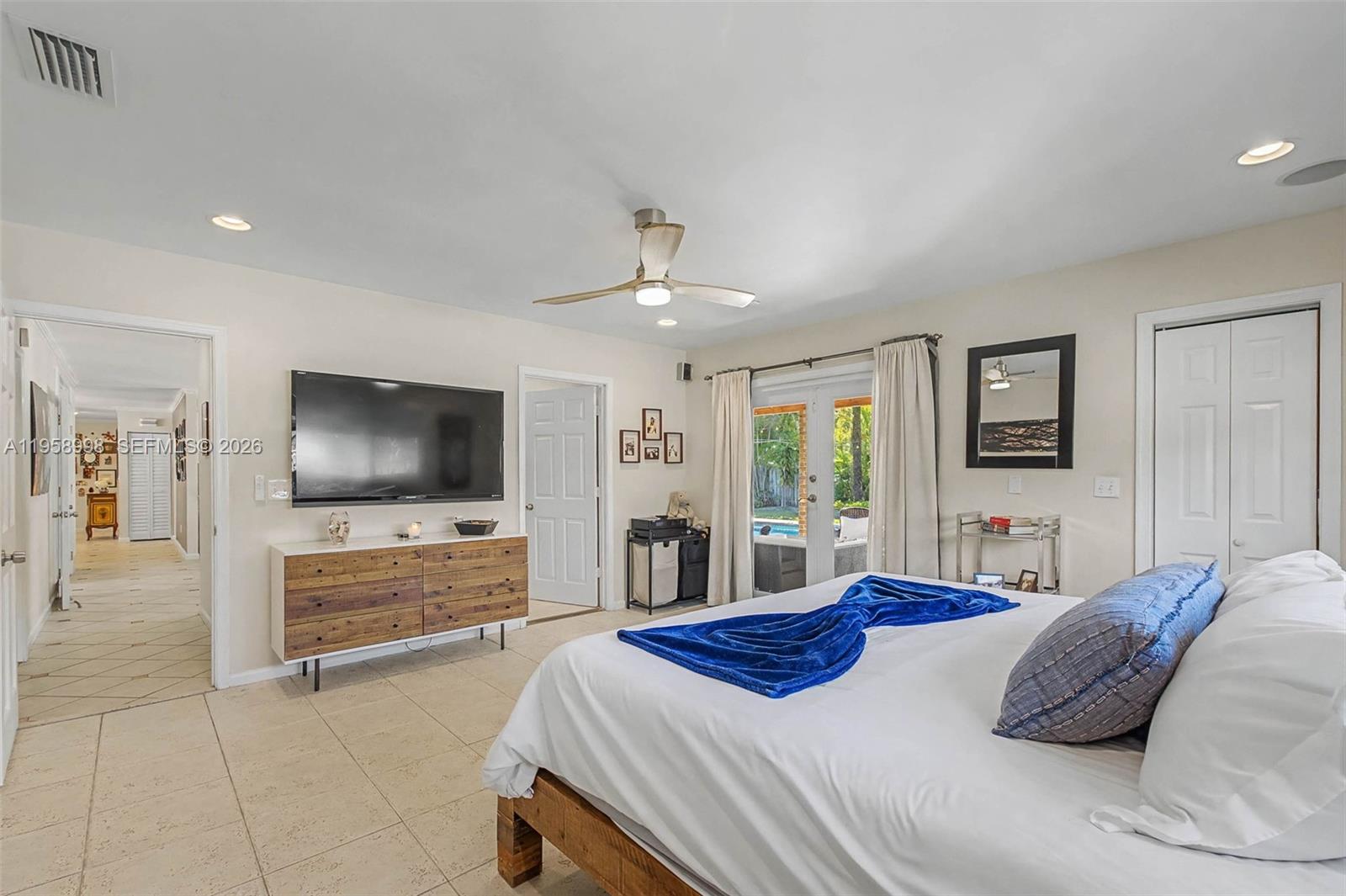 7950 SW 161st St, Palmetto Bay FL 33157