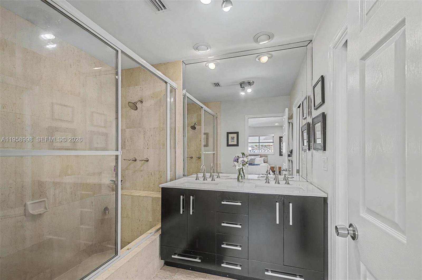 7950 SW 161st St, Palmetto Bay FL 33157