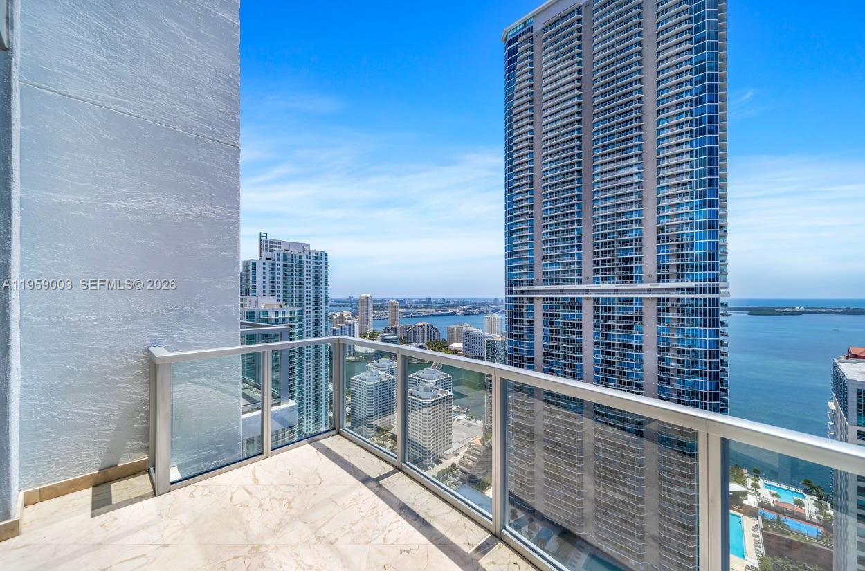 1060 Brickell Ave #4505, Miami FL 33131