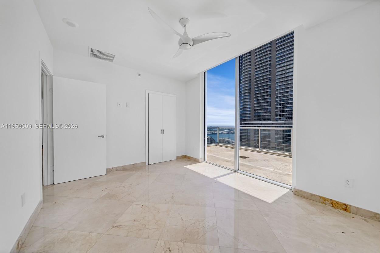 1060 Brickell Ave #4505, Miami FL 33131