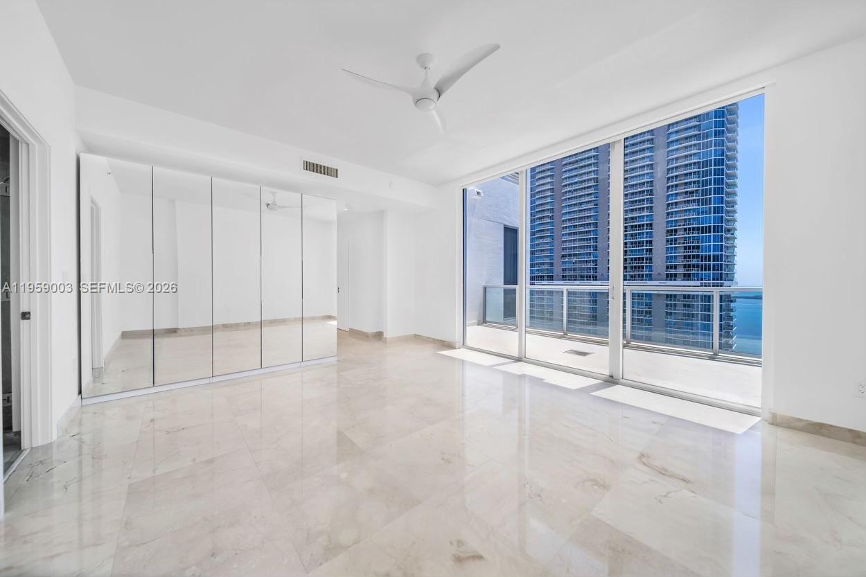 1060 Brickell Ave #4505, Miami FL 33131