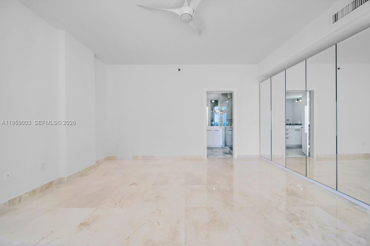 1060 Brickell Ave #4505, Miami FL 33131