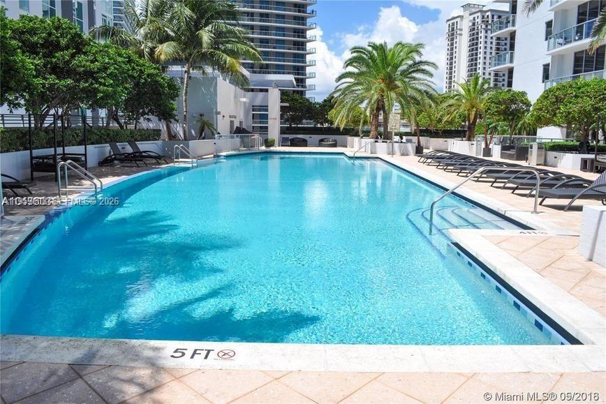 1060 Brickell Ave #4505, Miami FL 33131