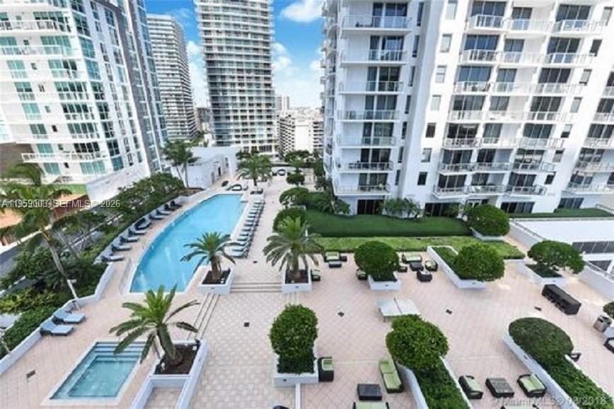 1060 Brickell Ave #4505, Miami FL 33131