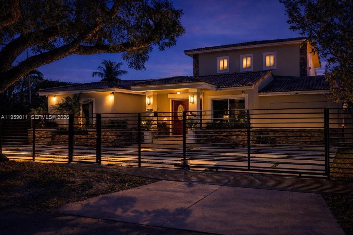 1700 Cleveland Rd, Miami Beach FL 33141