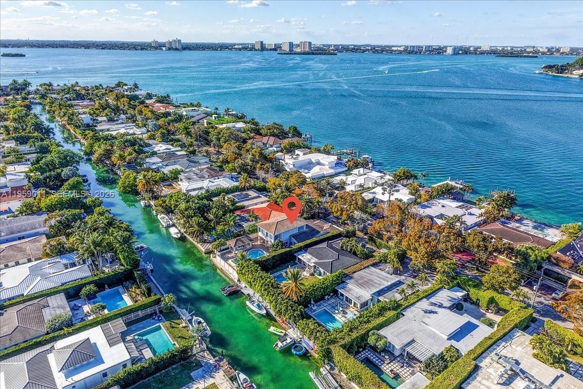 1700 Cleveland Rd, Miami Beach FL 33141