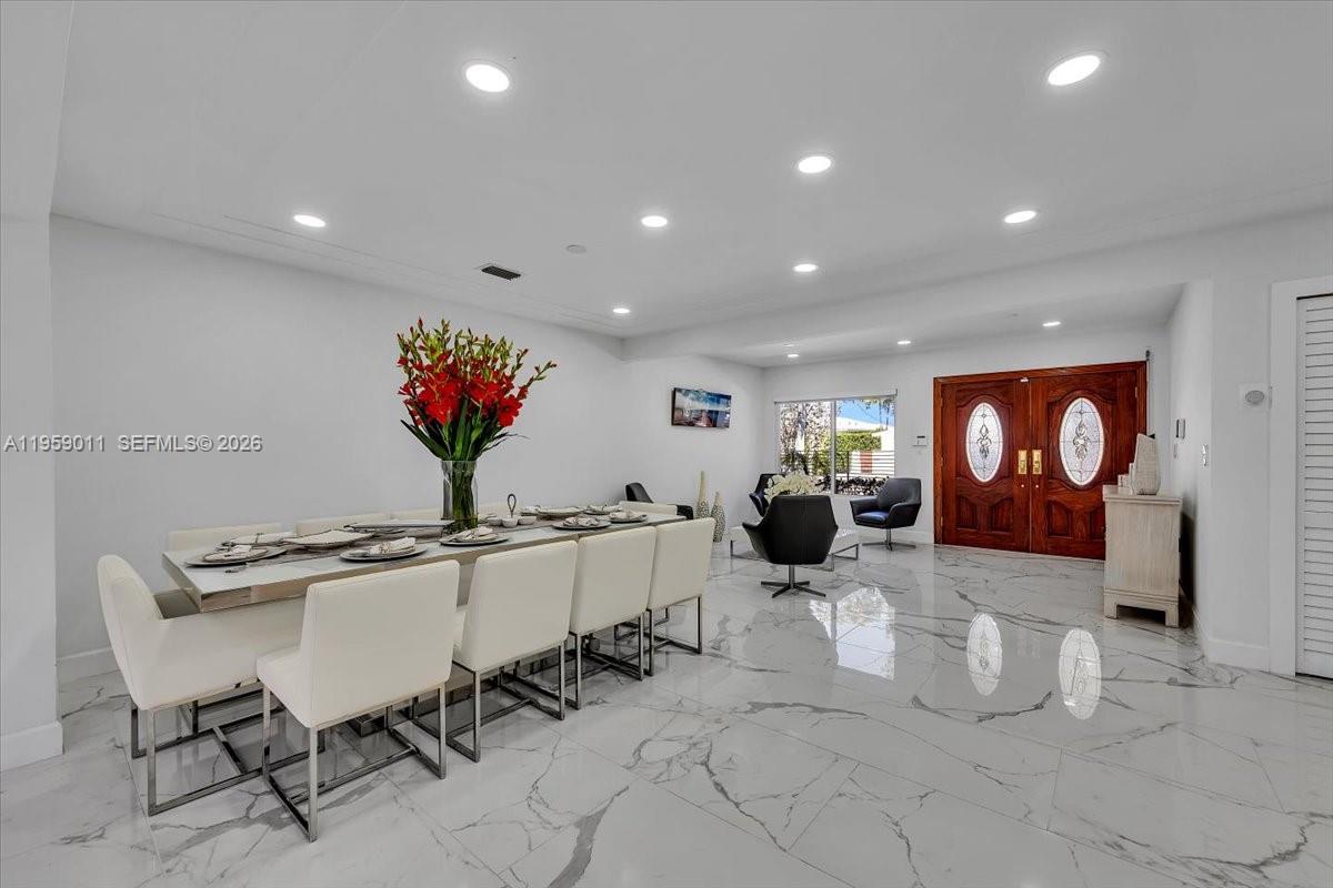 1700 Cleveland Rd, Miami Beach FL 33141
