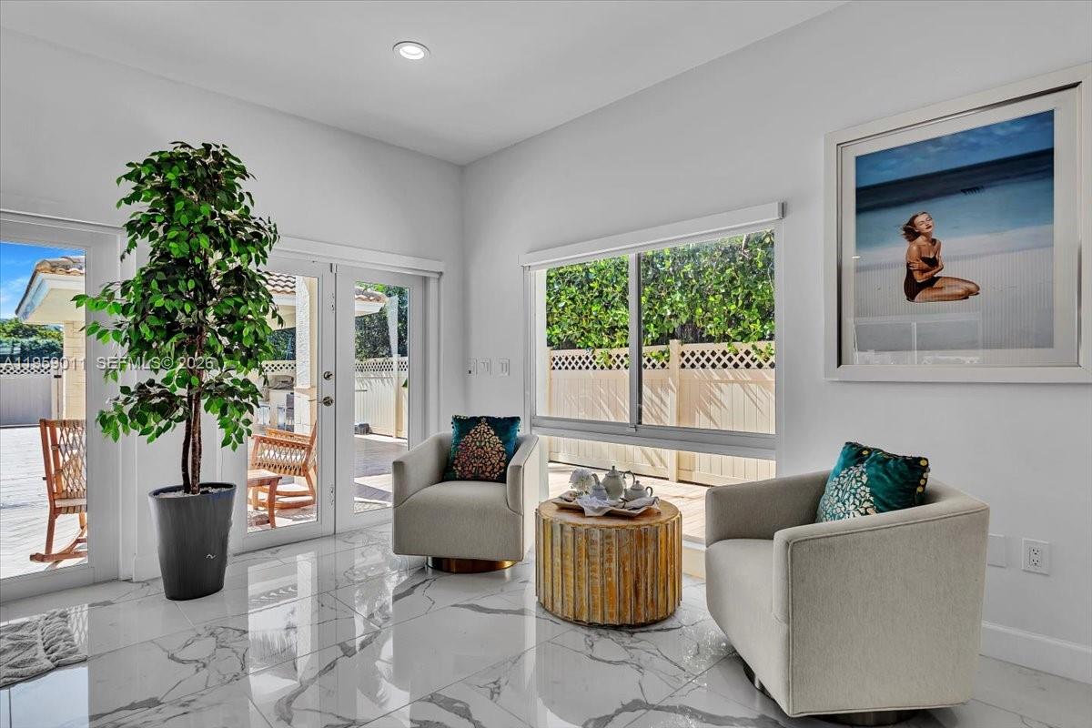 1700 Cleveland Rd, Miami Beach FL 33141